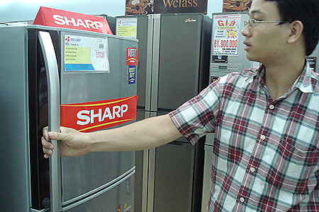 Sửa chữa tủ lạnh Sharp tại Tp.HCM